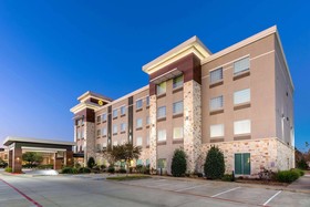 La Quinta Inn & Suites by Wyndham Houston NW Beltway8/WestRD