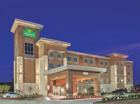 La Quinta Inn & Suites by Wyndham Houston NW Beltway8/WestRD