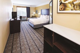 La Quinta Inn & Suites by Wyndham Houston NW Beltway8/WestRD