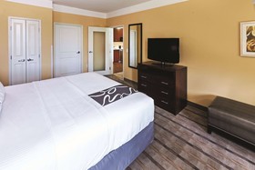 La Quinta Inn & Suites by Wyndham Houston NW Beltway8/WestRD