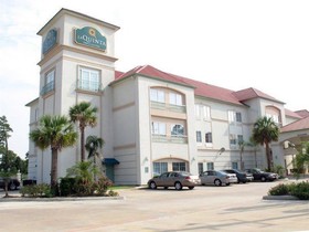 Sonesta Essential North Houston