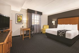 Super 8 by Wyndham - The Woodlands North