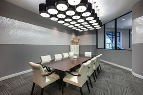 Locale Houston Uptown