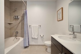 Locale Med Center at Vantage