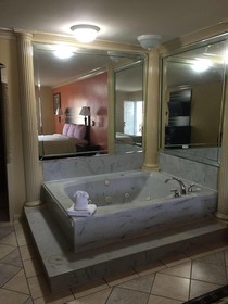 Lotus Inn
