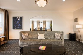 Magnolia Hotel Houston