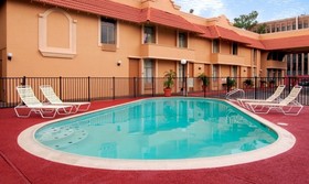 Memorial Inn and Suites