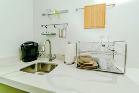 Montrose Guesthouse Suites