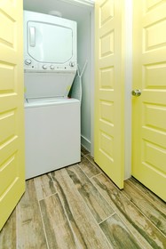 Montrose Guesthouse Suites