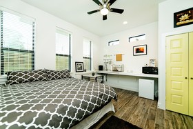 Montrose Guesthouse Suites