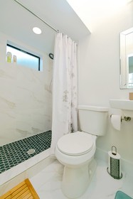 Montrose Guesthouse Suites