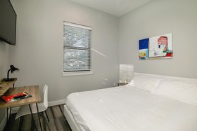 Montrose Guesthouse Suites