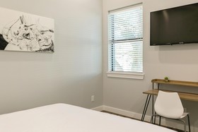 Montrose Guesthouse Suites