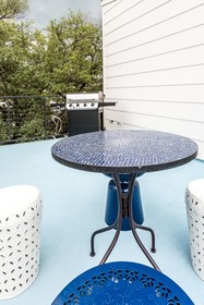 Montrose Guesthouse Suites