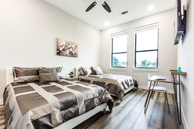 Montrose Guesthouse Suites