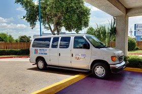 Executive Inn & Suites