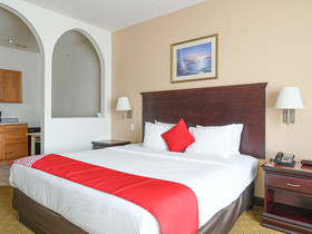 Baymont by Wyndham Houston Brookhollow