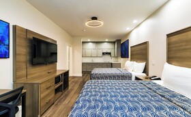 Palace Inn Blue Edgebrook