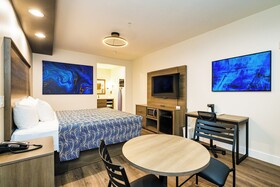 Palace Inn Blue Edgebrook