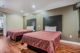 Scottish Inns & Suites IAH Airport South