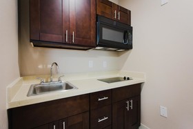 Crystal Inn & Suites Willowbrook Mall