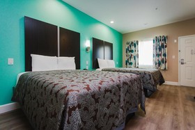 Crystal Inn & Suites Willowbrook Mall