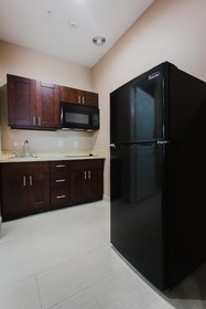 Crystal Inn & Suites Willowbrook Mall