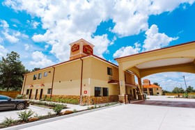 Crystal Inn & Suites Willowbrook Mall