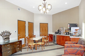 Palacio Royale Inn