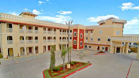 Palacio Royale Inn