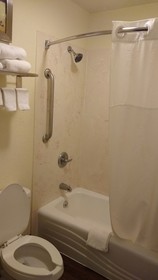 Econo Lodge Inn & Suites West - Energy Corridor