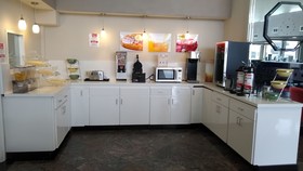 Econo Lodge Inn & Suites West - Energy Corridor