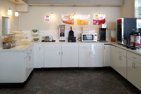 Econo Lodge Inn & Suites West - Energy Corridor