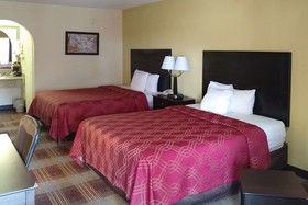 Econo Lodge Inn & Suites West - Energy Corridor