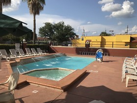Quality Suites