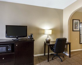Quality Suites