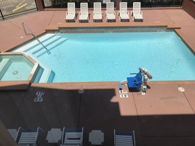 Quality Suites