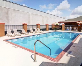 Springwood Suites Houston IAH -Beltway 8