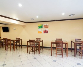 Springwood Suites Houston IAH -Beltway 8