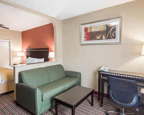 Quality Suites North