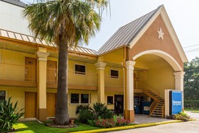 Rodway Inn & Suites Houston Medical Center