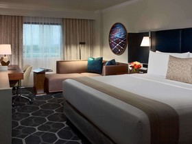 Royal Sonesta Houston Galleria