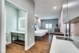 Scottish Inn & Suites