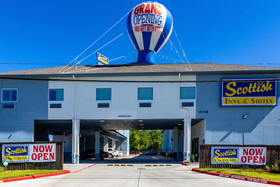 Scottish Inn & Suites