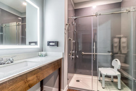 Scottish Inn & Suites
