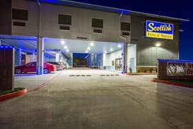 Scottish Inn & Suites