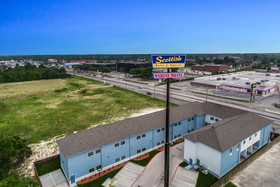 Scottish Inn & Suites