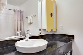 Studio 6 Houston West