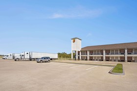 Crystal Inn By OYO Northeast Houston I-610
