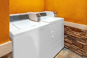 Super 8 by Wyndham Houston Northwest Cypress